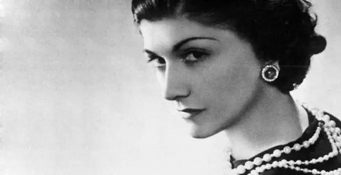 寻找香奈儿,用鼻子闻气味找对象