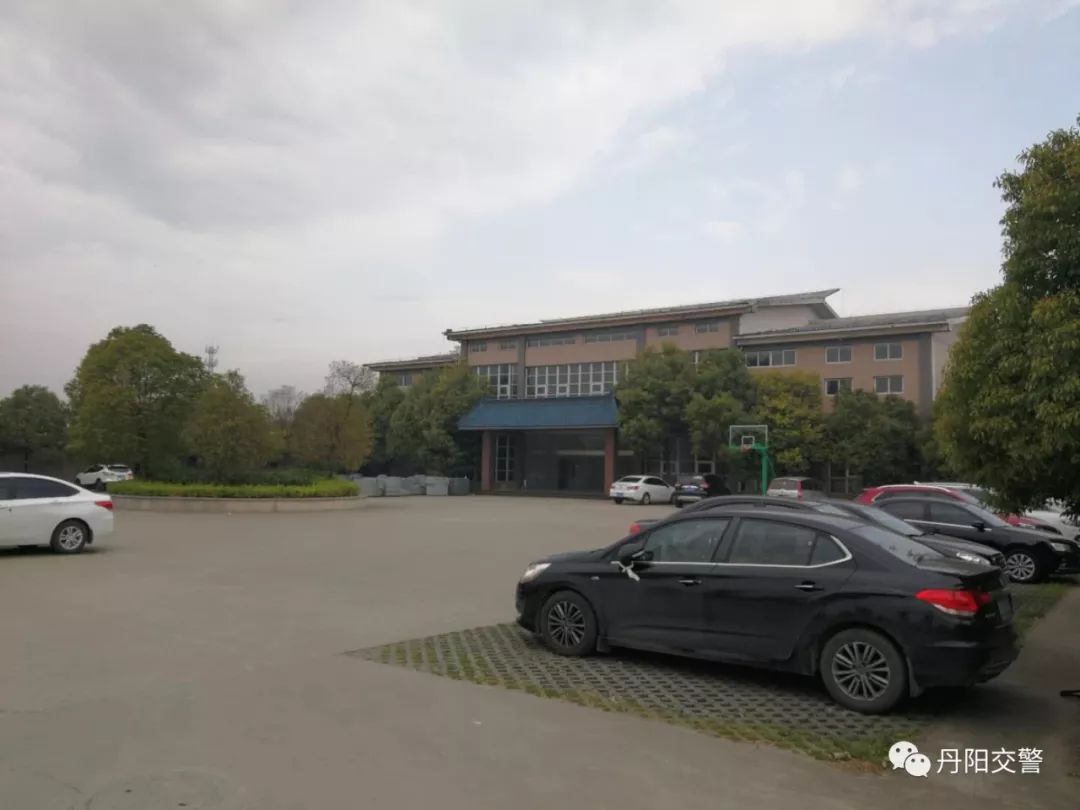 清明扫墓交警提示,清明节交警出行提示