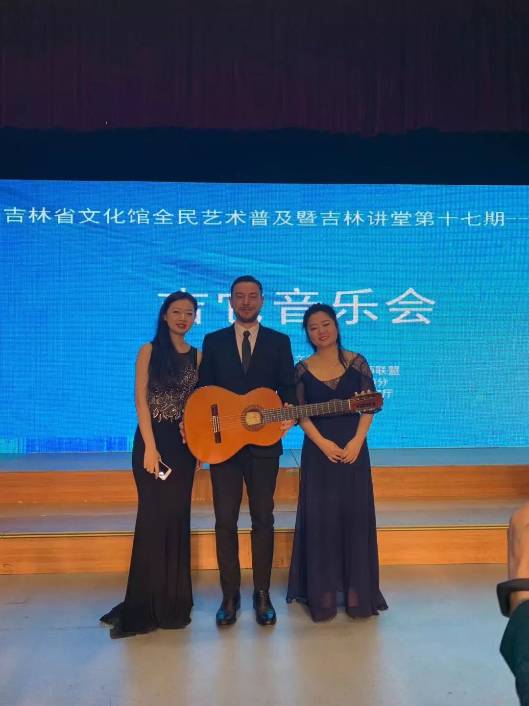 迭戈·冈巴格纳来长，带你领略古典吉他之美