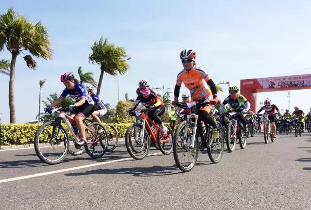 【嘿撩撩啰】壮族三月三，防城港等你撩！