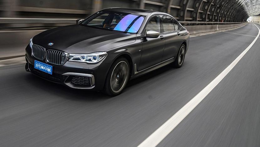 宝马750li驾驶感受,宝马750lixdrive运动版试驾