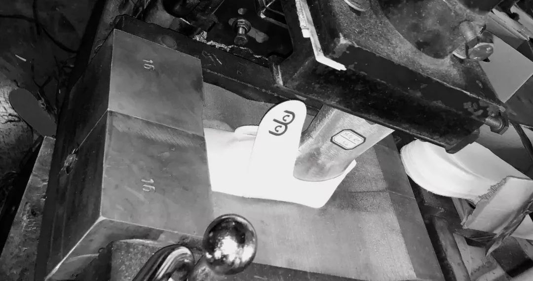 轻便、舒适、一脚蹬，娃穿上就不想脱下来