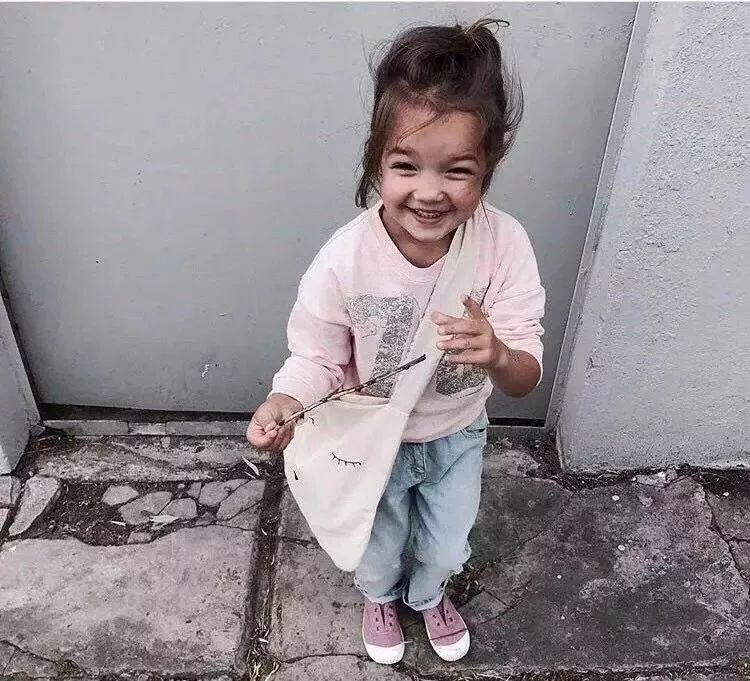 轻便、舒适、一脚蹬，娃穿上就不想脱下来