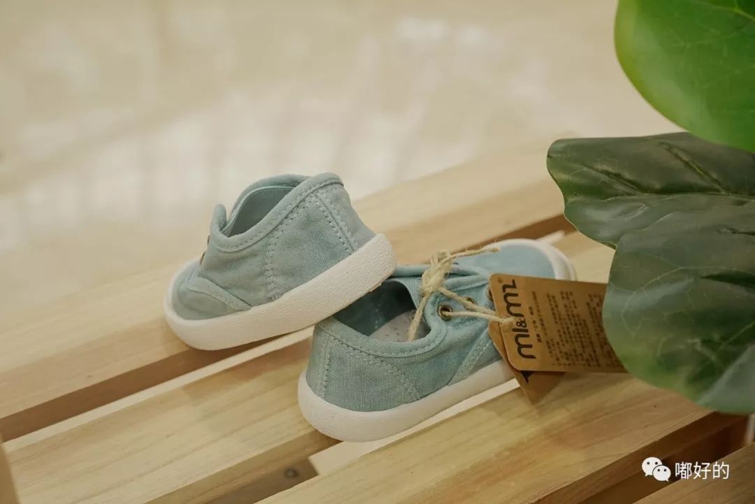 轻便、舒适、一脚蹬，娃穿上就不想脱下来