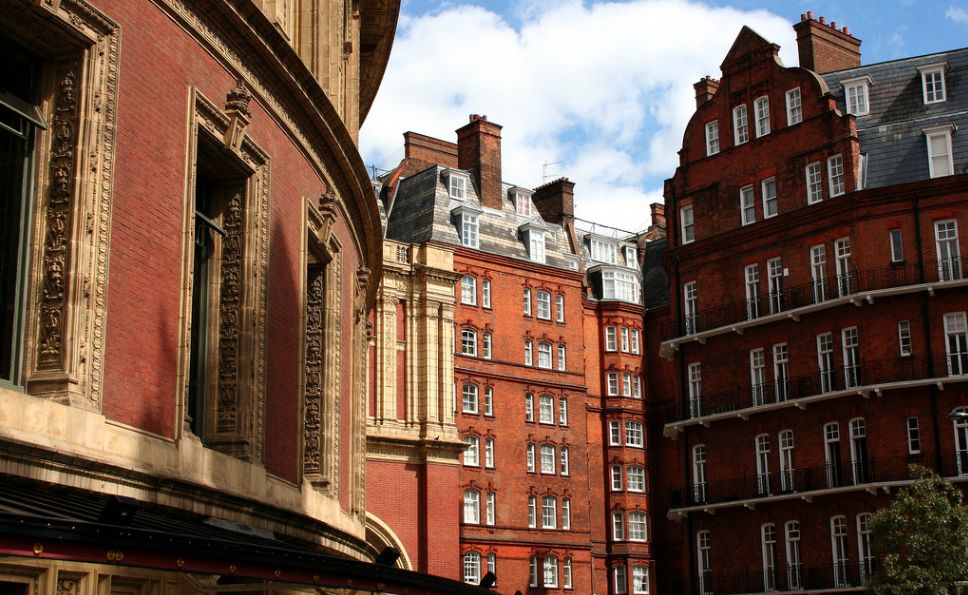 如何申请英国打工签,英国农民工作签证要求