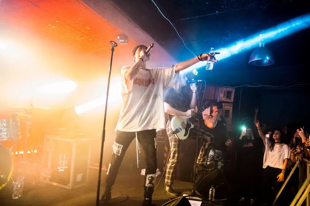 如何申请英国打工签,英国农民工作签证要求