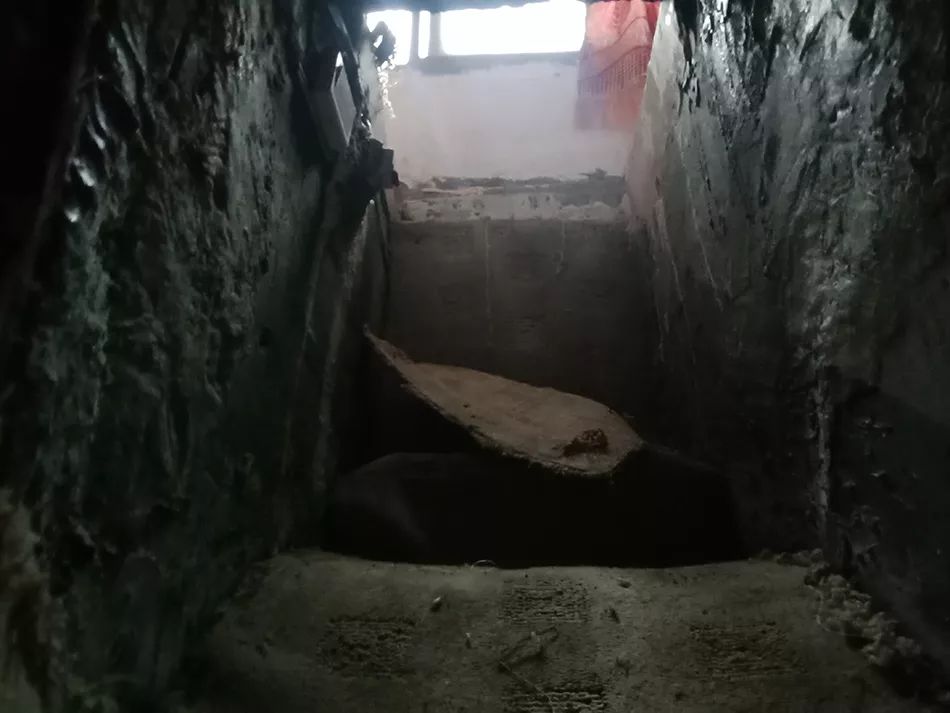 16岁少女囚禁母亲后续,16岁女孩被囚禁性侵一案