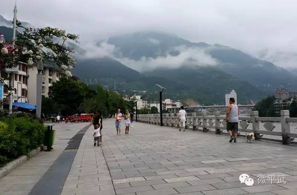 对不起，我要去平武了！这个夏天别再找我了！