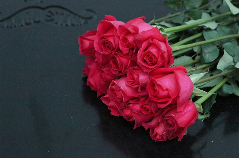 松江花友组了个价格美丽的鲜花团，还想找个靠谱提货点