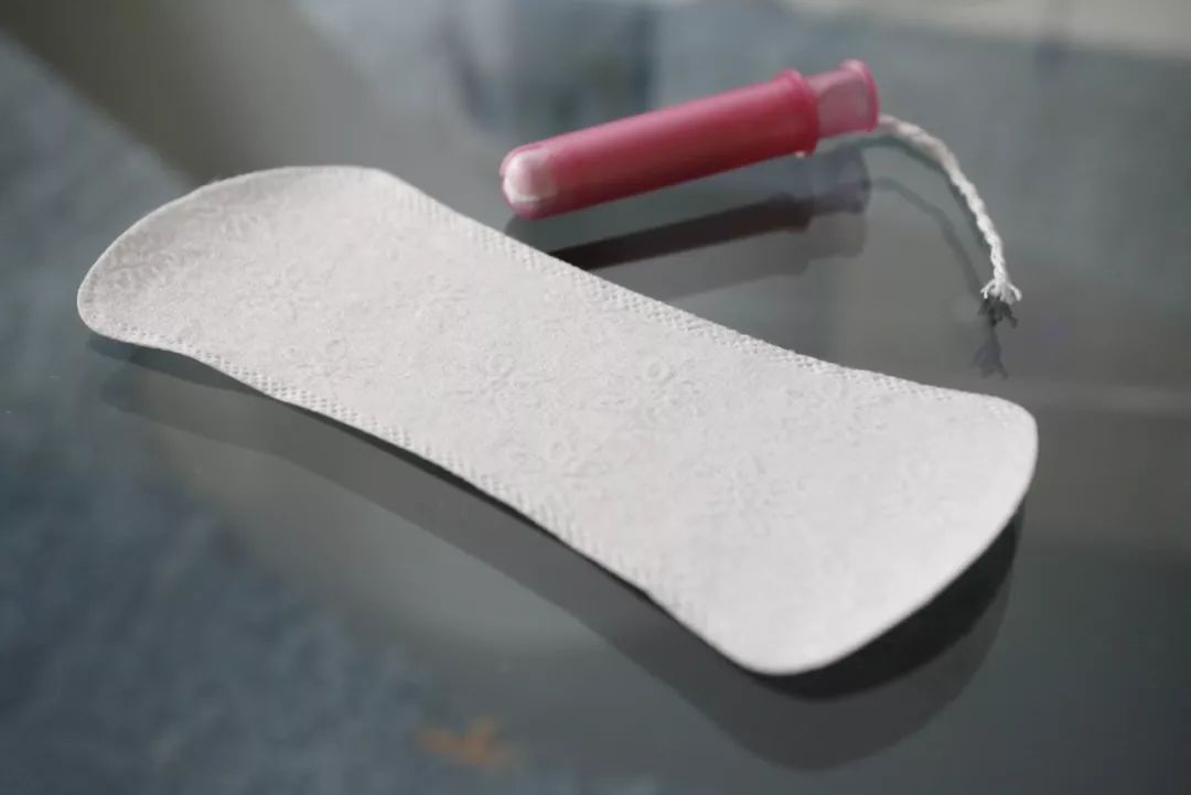 鍏充簬鏈堢粡琚瑙嗙殑妗堜緥,鏈堢粡缇炶颈