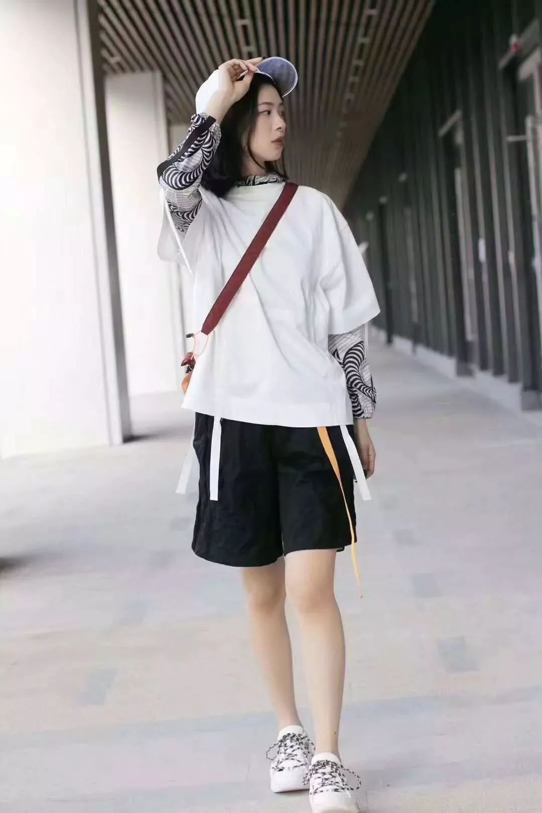 新品衣服走秀,春季新品秀