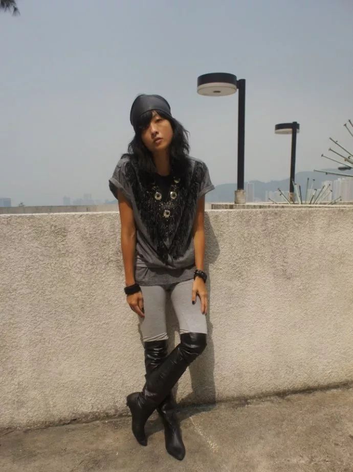 女人生了小孩变老了,女人生完小孩很容易变老吗