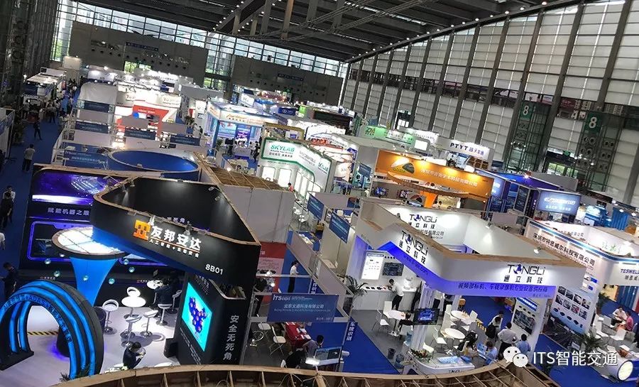 5g城市多功能智慧灯杆是什么,5g智慧灯杆建设图