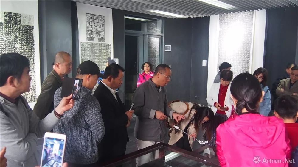 康有为书法有几种字体,康有为书法出自什么碑