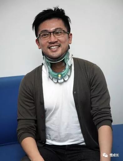 看电脑久了脖子酸疼怎么缓解,天天刷手机脖子痛