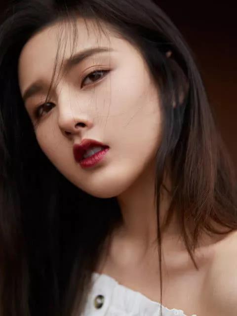 简单干净的欧美雀斑妆,厌倦了精致的妆