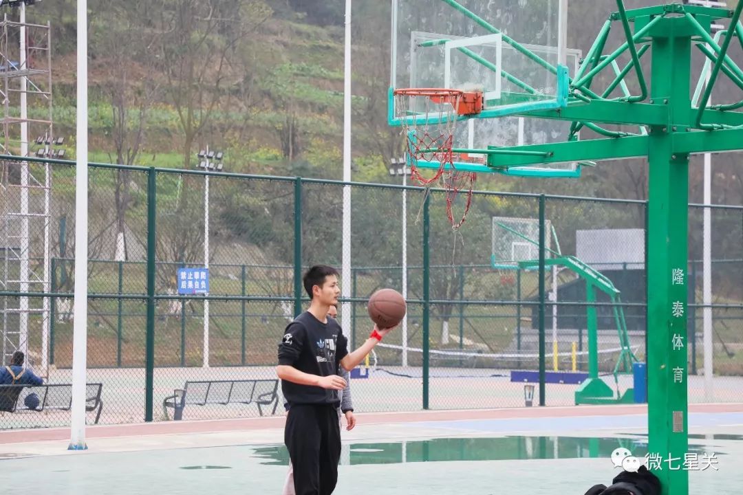 七星关运动健身优惠,毕节体育公园