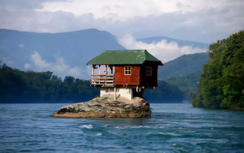 【游游】5月1日/6月1日三国免签七日深度游！低至498欧起！塞尔维亚+波黑+黑山，说走就走，舒适体验，追忆之旅，全景深度！