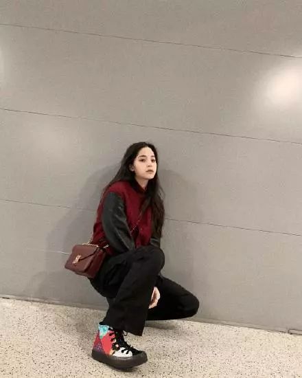 匡威帆布鞋经典款如何,如何鉴别匡威高帮帆布鞋的真伪