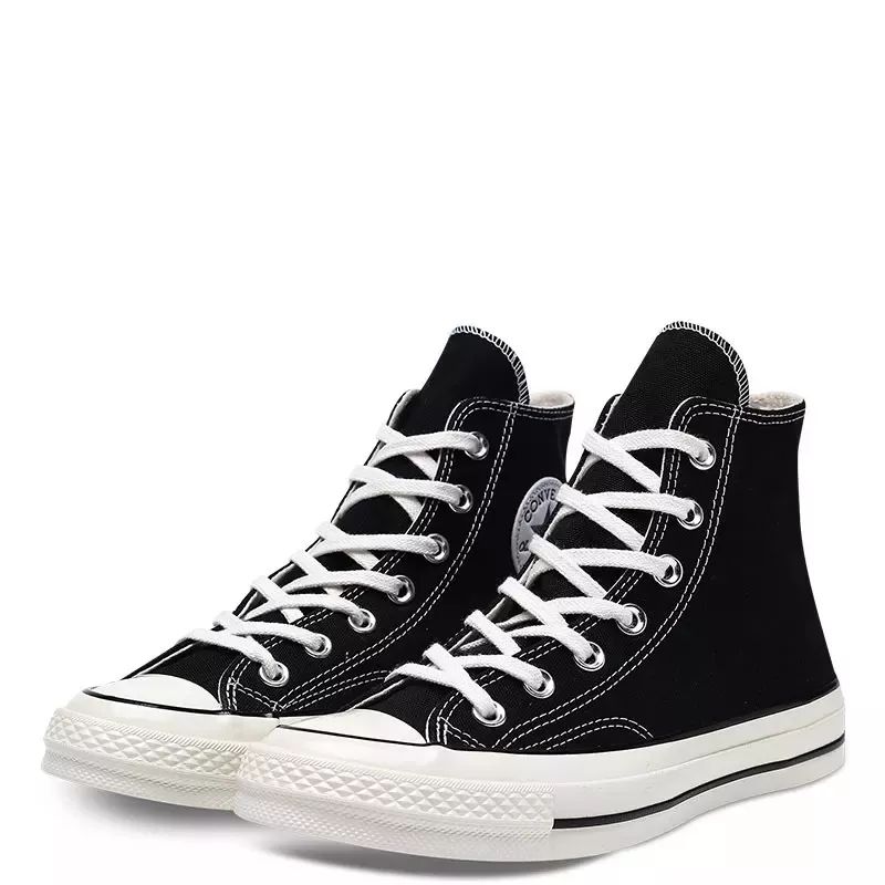 匡威帆布鞋经典款如何,如何鉴别匡威高帮帆布鞋的真伪