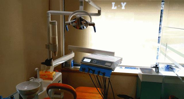 不到1折疯抢！全家口腔健康有保证~29.9元抢购原价895元劲松牙科家庭口腔护理套餐！超声波洁牙+中老年口腔护理+儿童口腔护理…