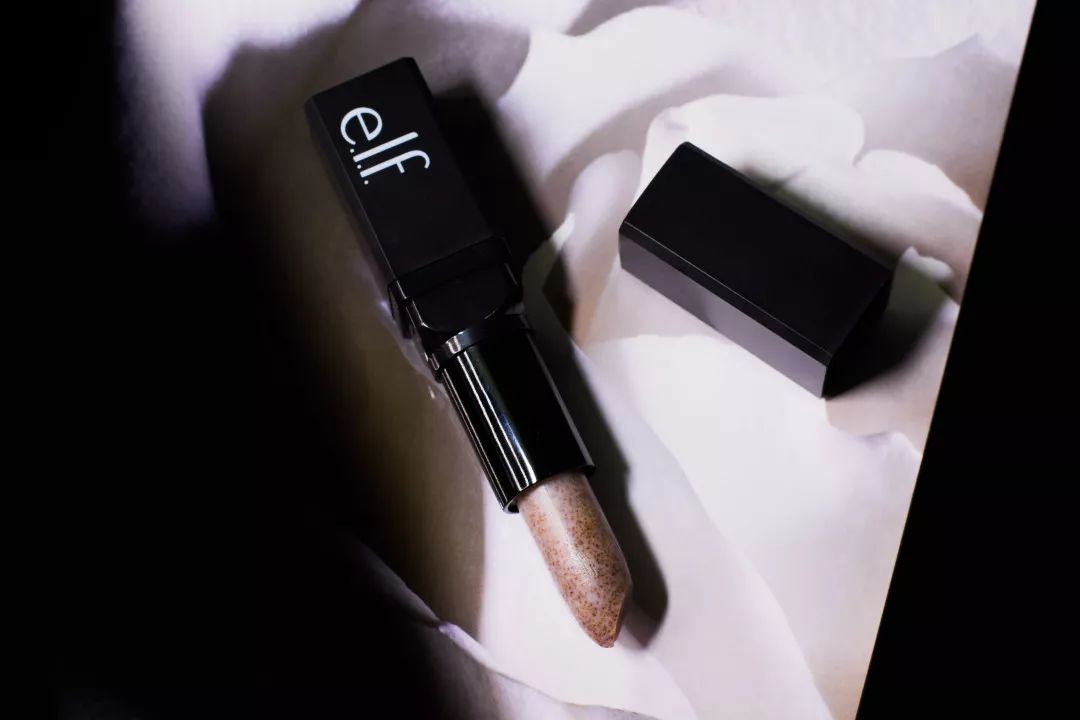 软化死皮淡化唇纹唇膜,唇霜去死皮淡化唇色