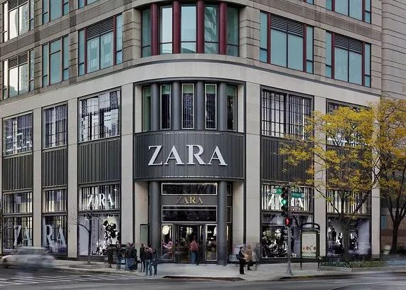 他靠50000块钱起家,他靠3万元发家坐拥4000家公司