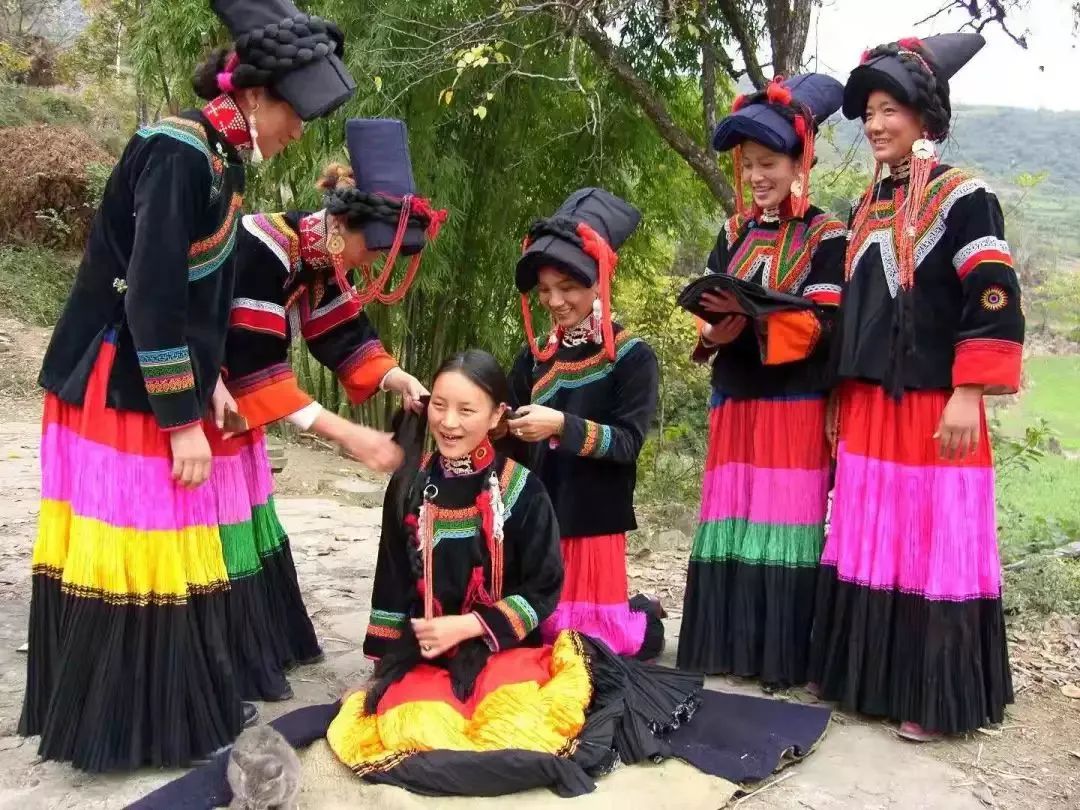 弘扬和传承创新彝族民俗文化,彝文化传承