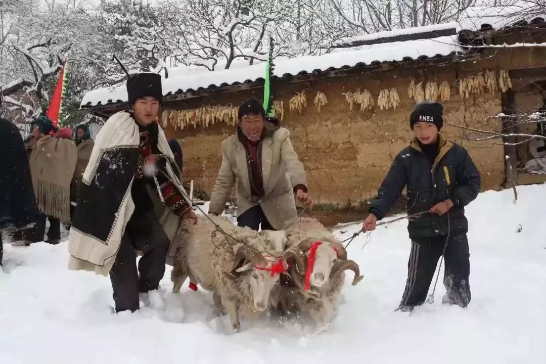 弘扬和传承创新彝族民俗文化,彝文化传承