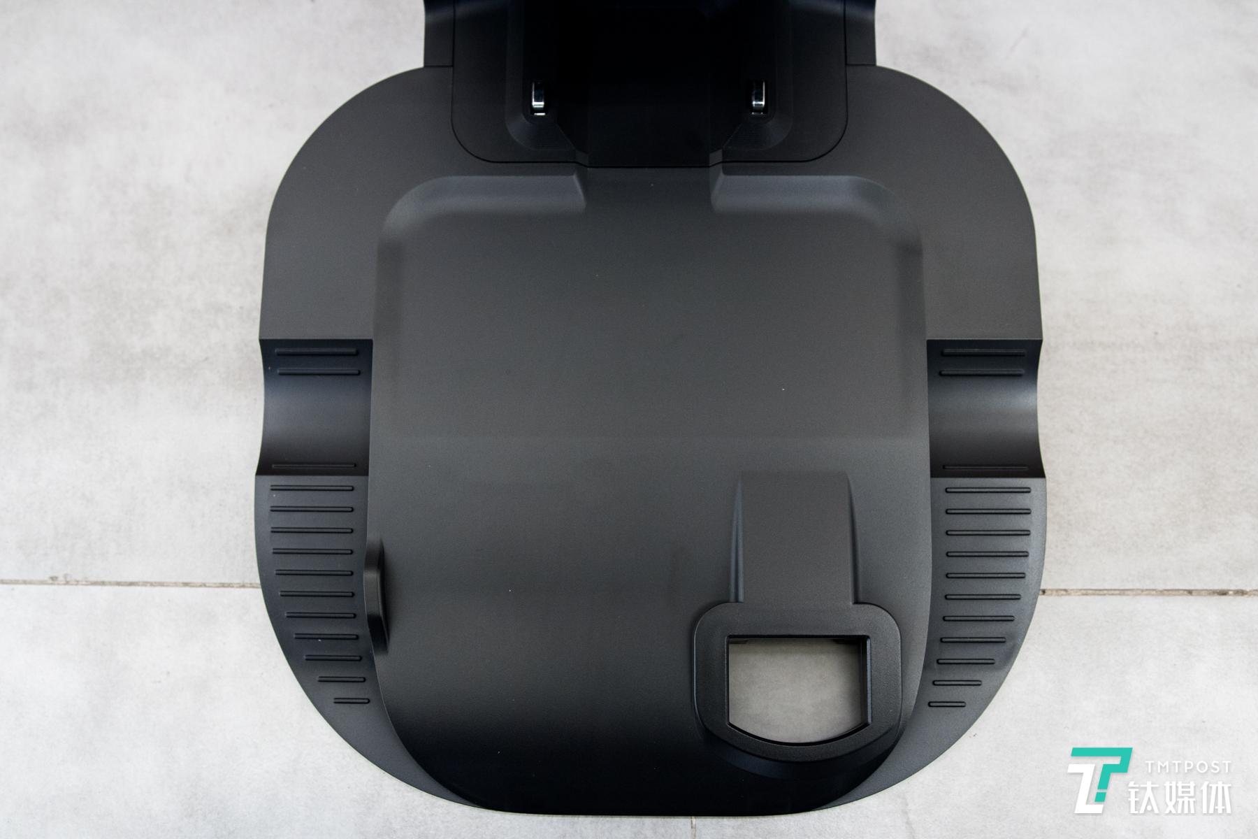 告别清理尘盒的烦恼,iRoboti7+扫地机器人及自动集尘系统体验|钛极客