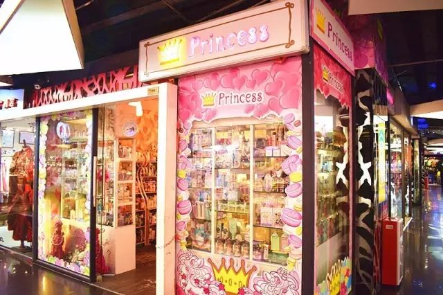 难说再见！地王广场，曾经的“广州潮人主场”如今……