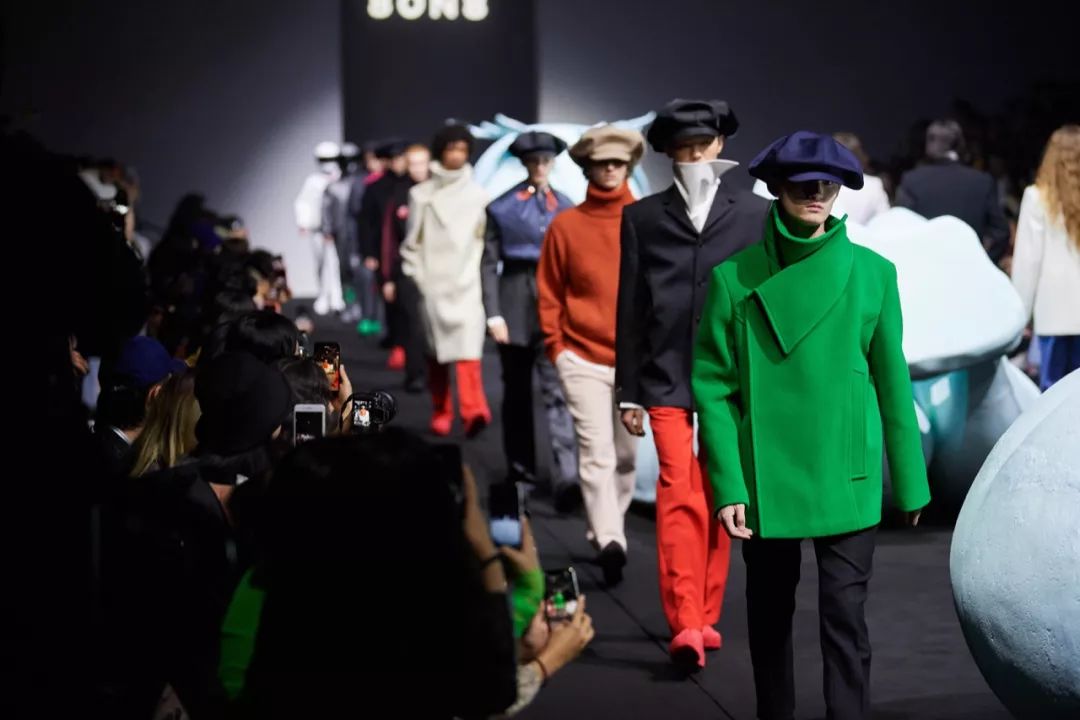 nikexfearofgod燕麦黄,nikexfearofgod卫衣刚出价格