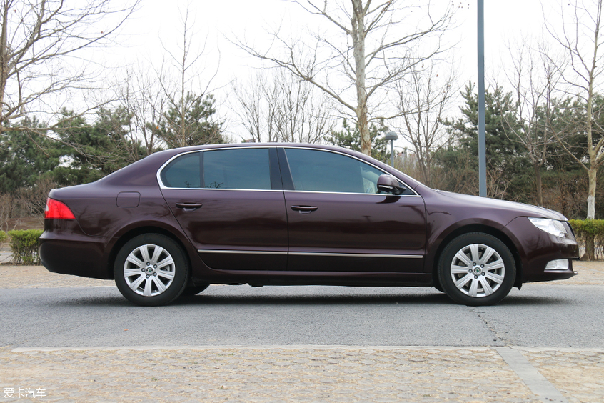 600万买劳斯莱斯二手,最值得入手的二手车劳斯莱斯