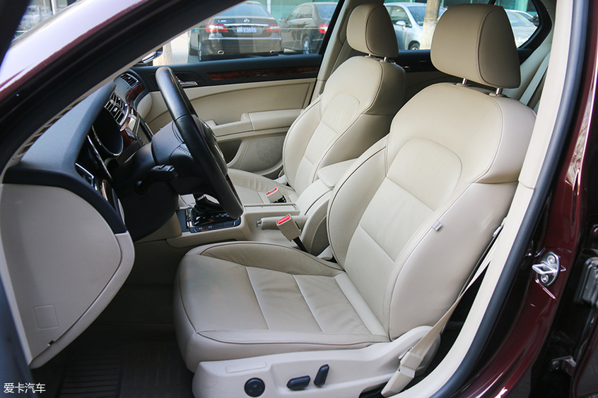 600万买劳斯莱斯二手,最值得入手的二手车劳斯莱斯