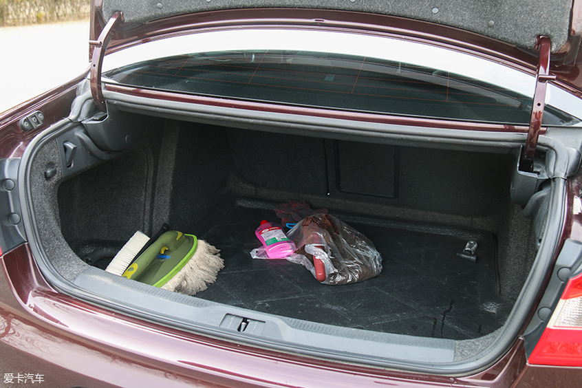 600万买劳斯莱斯二手,最值得入手的二手车劳斯莱斯