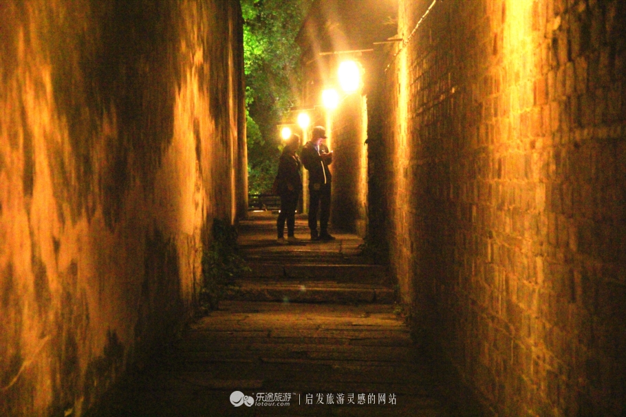乌镇夜色唯美句子,乌镇夜色美景