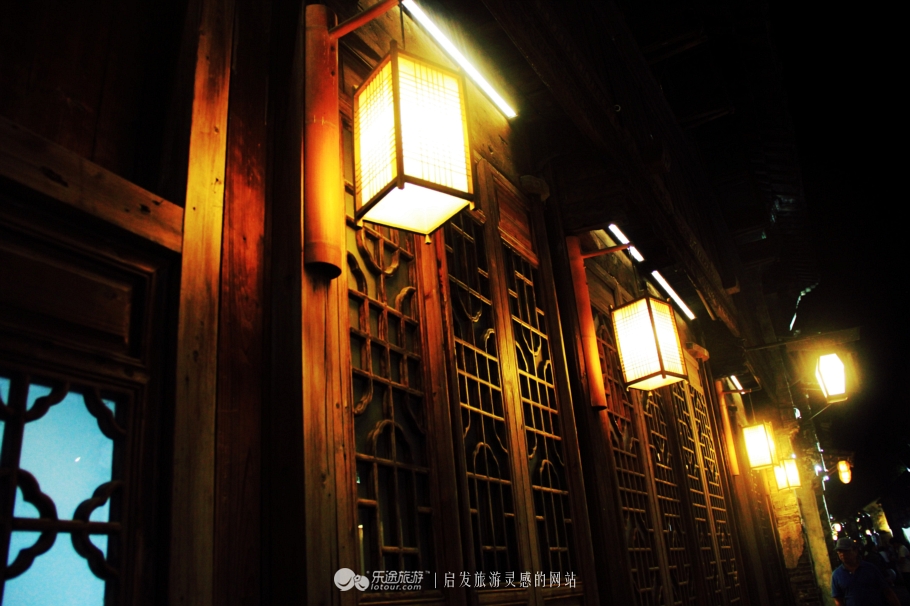 乌镇夜色唯美句子,乌镇夜色美景