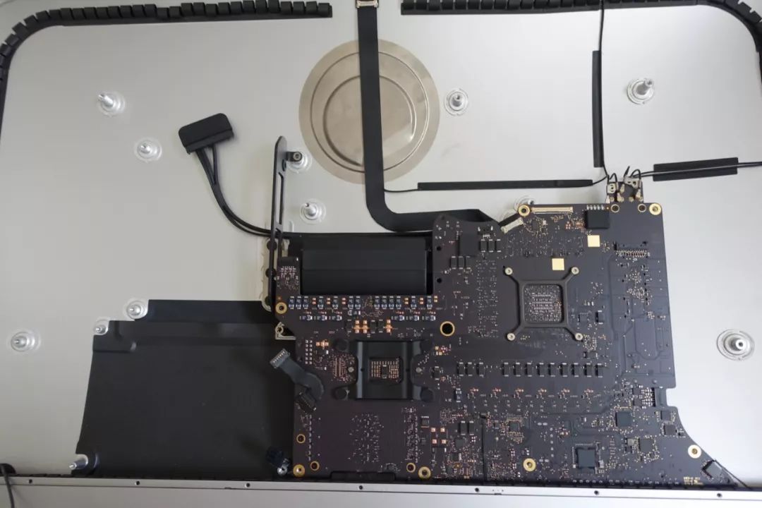 imac21.5寸低配版2017升级,苹果imac低配和高配