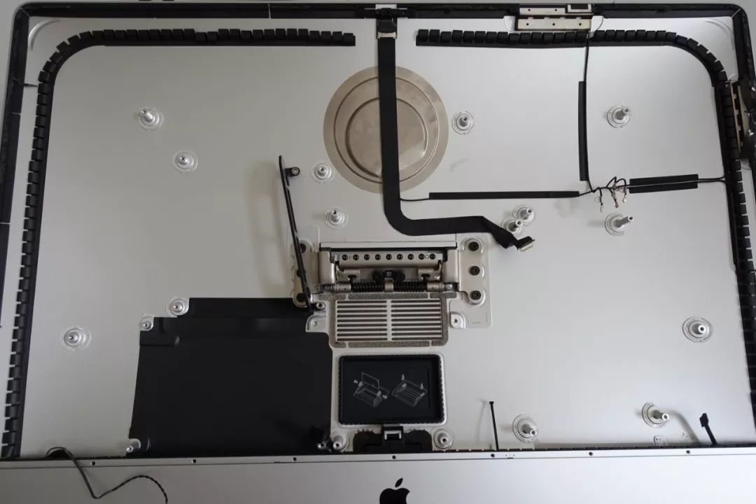 imac21.5寸低配版2017升级,苹果imac低配和高配