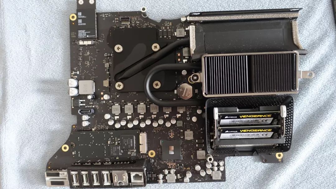 imac21.5寸低配版2017升级,苹果imac低配和高配