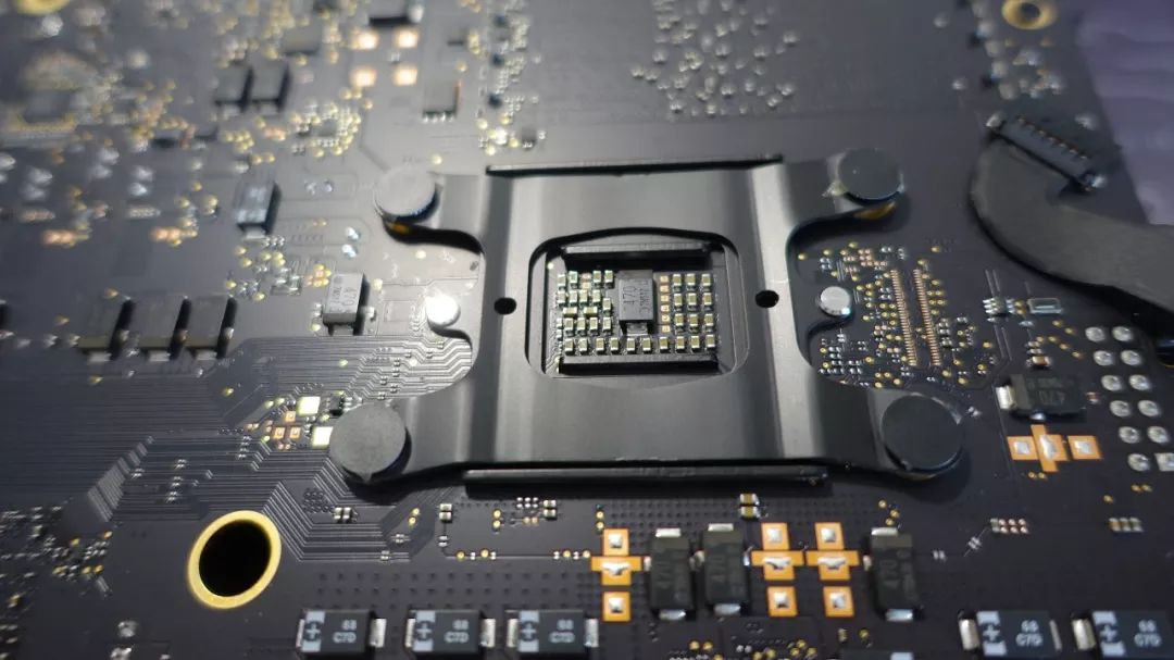 imac21.5寸低配版2017升级,苹果imac低配和高配