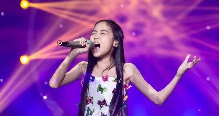 清澈纯净的嗓音,清澈的嗓音直击心灵深处