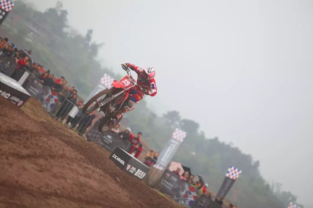 为美酒加点汽油—首届江小白J-SKYMAN越野摩托锦标赛见闻