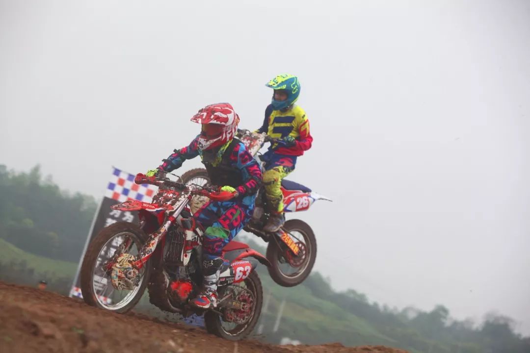 为美酒加点汽油—首届江小白J-SKYMAN越野摩托锦标赛见闻