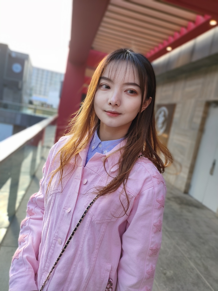 孔雀开屏般的美丽vivox27测评,vivox27采用的是什么屏旗舰版