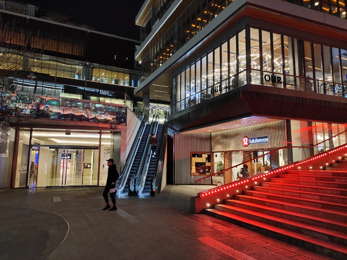 孔雀开屏般的美丽vivox27测评,vivox27采用的是什么屏旗舰版