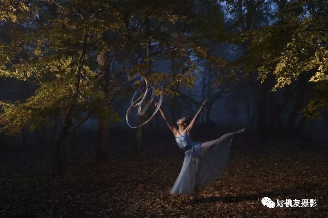 内置闪光灯和外置闪光灯的对比,闪光灯自带配件使用方法