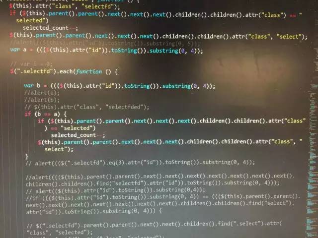 你在公司项目里面看过哪些*蛋操**的代码?