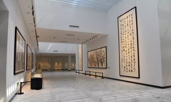 清明小长假上海旅游,上海清明小长假适合去哪旅游