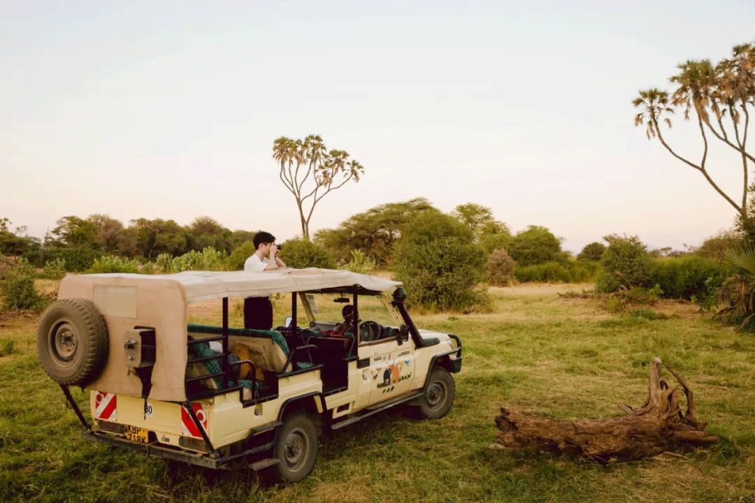 跟刘昊然在非洲过了6天5夜，发现他其实就是个话痨加多动症啊……